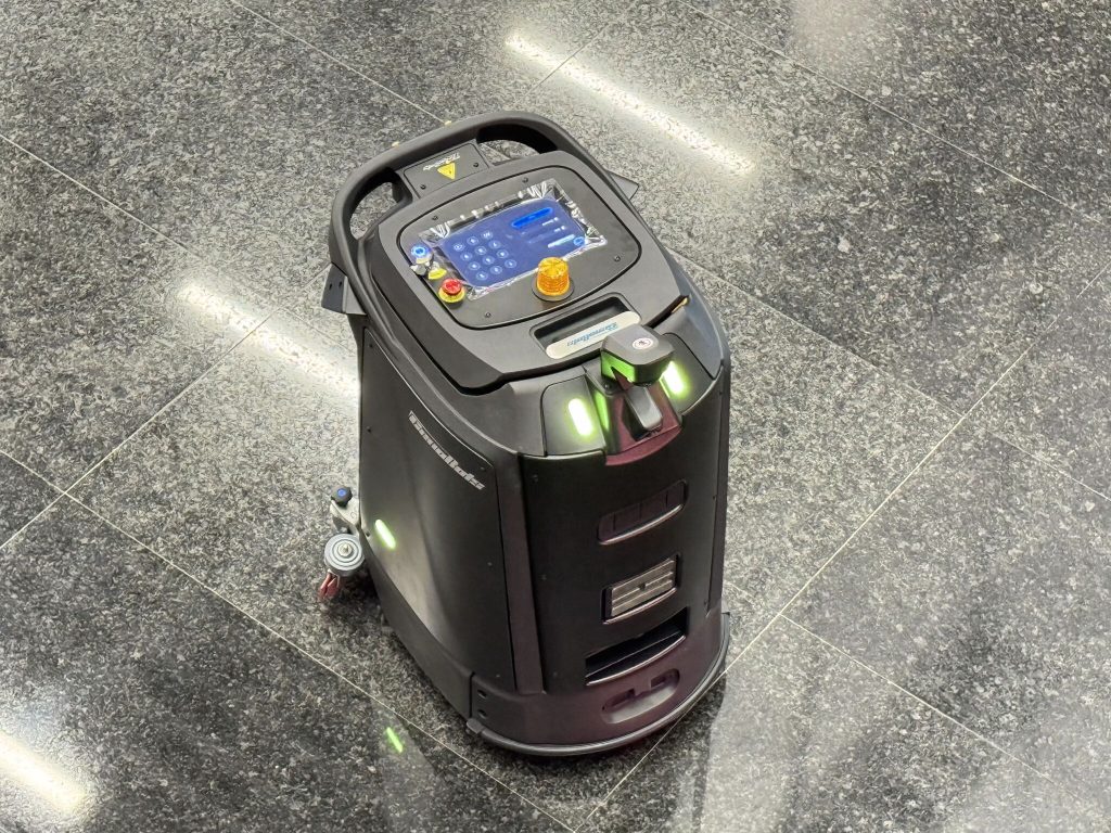 1761112890956-1024x768